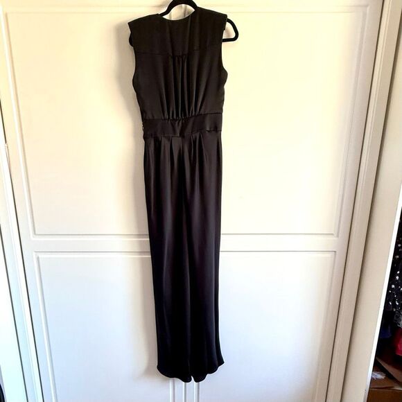 NWT Ramy Brook Quinn Pleated Deep V-neck Satin Gown in black. Size 10